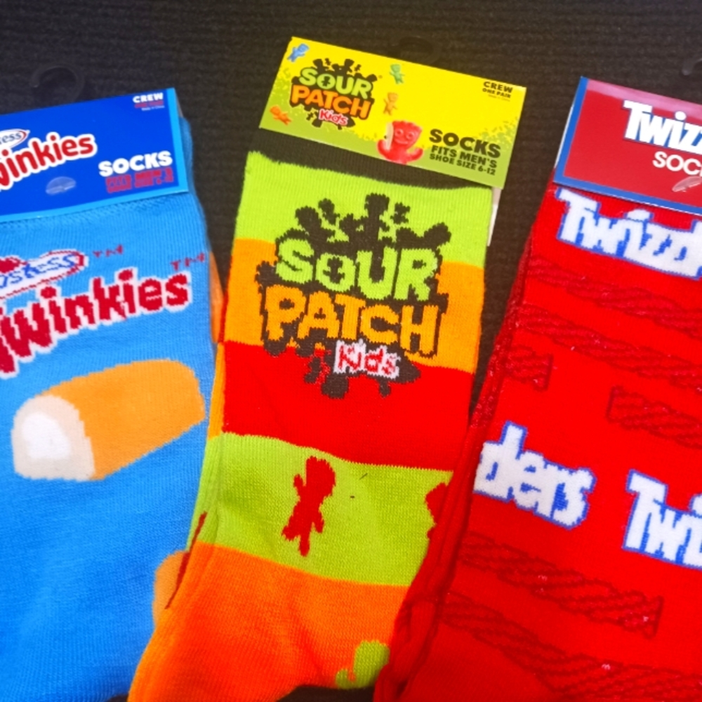 6 pairs of nwt, novelty socks